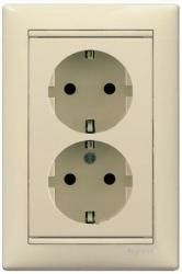 Розетка сетевая LEGRAND Valena с заземлением двойная кремовый 774370