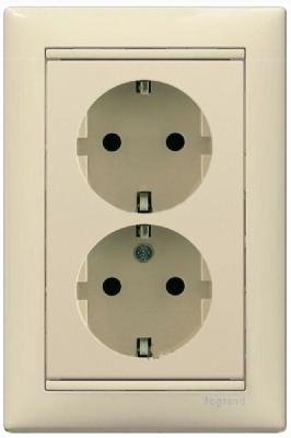 Розетка сетевая LEGRAND Valena с заземлением двойная кремовый 774370