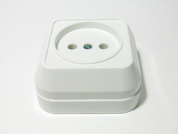 Розетка сетевая MAKEL белый 45102