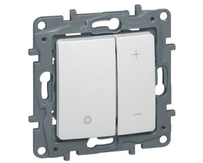 Светорегулятор LEGRAND Etika белый 672218