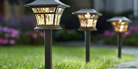 Как выбрать и установить садовый светильник в грунт: практическое руководство