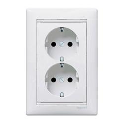 Розетка сетевая LEGRAND Valena с заземлением двойная белый 774400