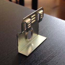 Крепление для плинтуса TECKWOOD