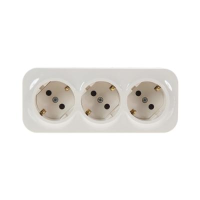 Розетка сетевая LEGRAND Quteo с заземлением тройная белый 782238