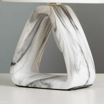 Настольная лампа ЭКОНОМ СВЕТ G32218/1T WT Белый