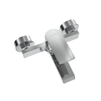 Смеситель для ванны TOKITO 673523