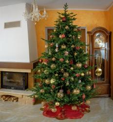 Ель искусственная ЦАРЬ-ЕЛКА Хаген 2,4 м 