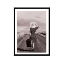 Постер в раме МИРАМ 30*40см Девушка с чемоданом /230402004/