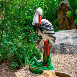 Фигурка для водоема Аист с лягушкой