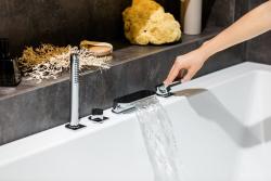 Смеситель на борт ванны RAVAK Chrome CR 025.00