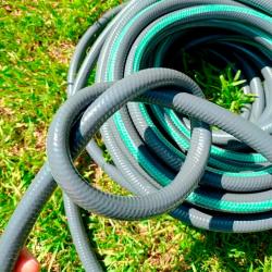 Шланг поливочный ПОЛИМЕР ШЛАНГ Исток Серый, зеленый 1/2" 25 м