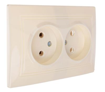 Розетка сетевая TDM Таймыр двойная слоновая кость