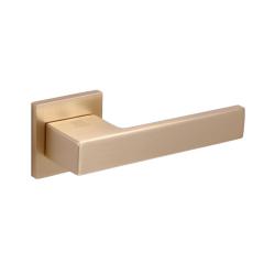 Ручка на розетке BUSSARE Novo A-18-40 W.Gold Золото валийское