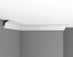 Плинтус потолочный DECOMASTER 52*50*2400 мм 96628