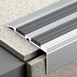 Профиль угловой ЛУКА ПУ 07 Алюминий 001 2,7 м