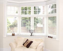 Жалюзи горизонтальные ЭСКАР Белый 120*160 см